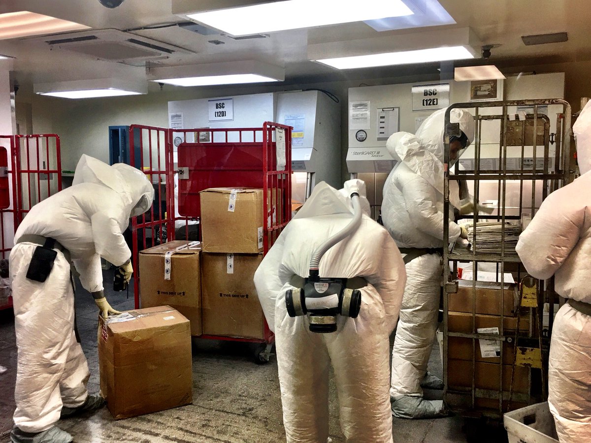Pentagon reporters just got a look at the facility that caught the suspected ricin letters addressed to SecDef and @CNORichardson - they screen about 500,000 pieces of mail a year   
