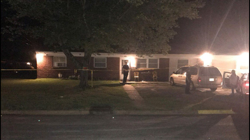 1 man stabbed, 1 assaulted in Hampton home invasion    