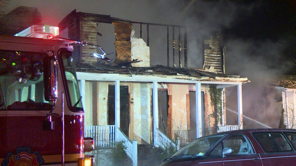 Fire destroys Richmond home, damages neighbor's house    