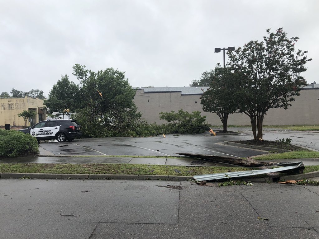 Damage in downtown Suffolk after a possible tornado came through town @WAVY_News