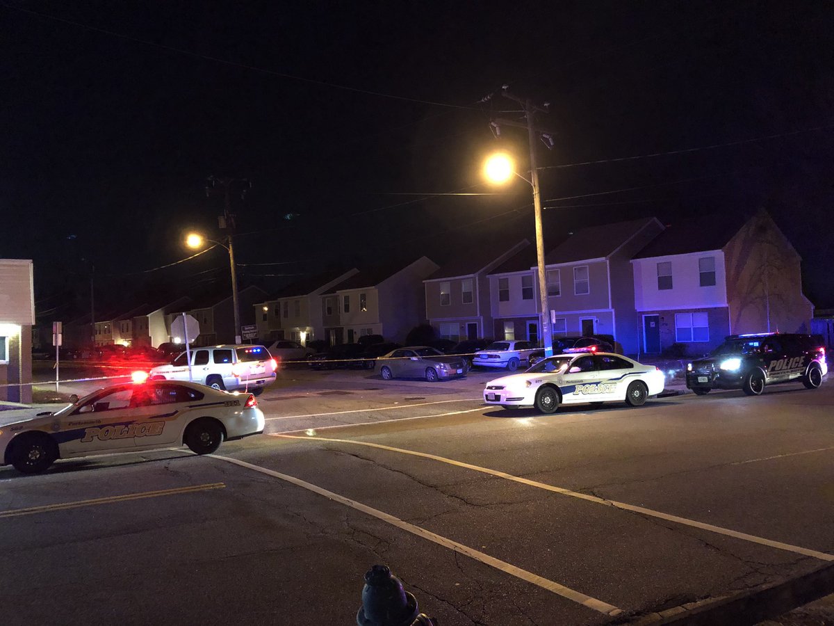 @PortsmouthPD are currently investigating a shooting that took place in the 900 block of Portsmouth Blvd. A male suffered a gunshot wound, and his injuries are serious.