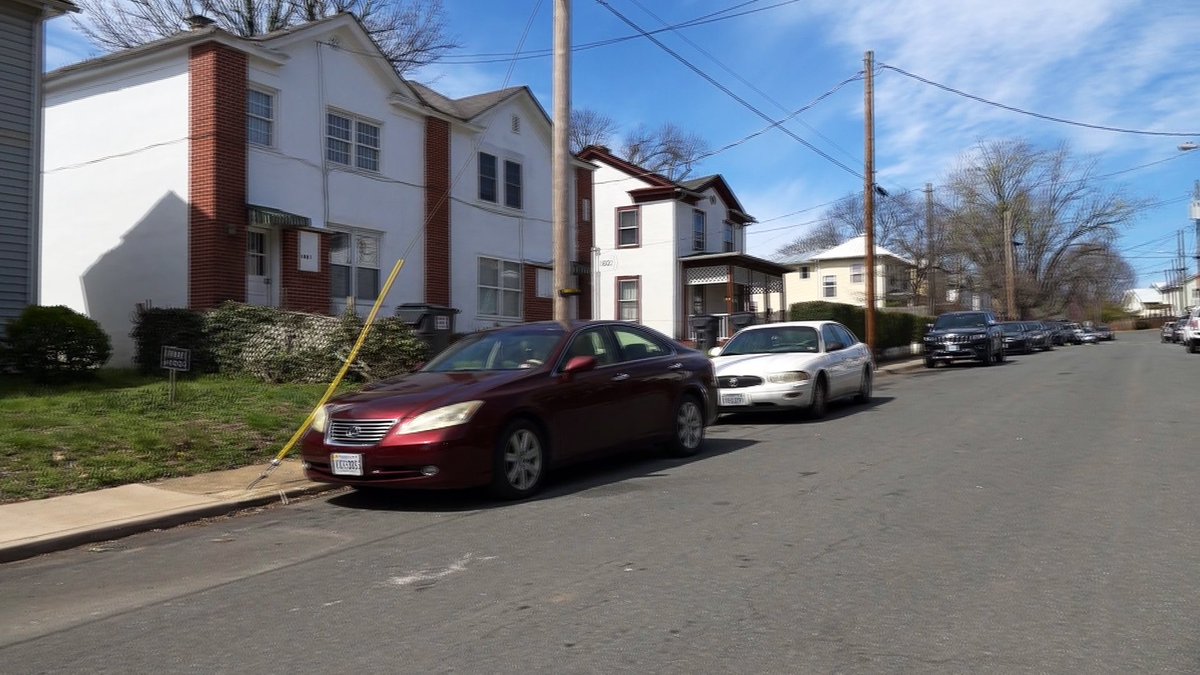 One man has been shot on the 800 Block of Anderson St.  It happened last night just before 1 a.m.  Police say the shooting is still under investigation & there's no threat to the public now.  Neighbors say they're used to hearing gunfire at night.   