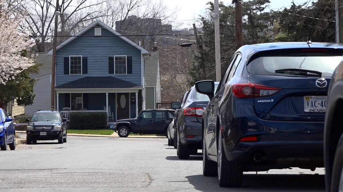 One man has been shot on the 800 Block of Anderson St.  It happened last night just before 1 a.m.  Police say the shooting is still under investigation & there's no threat to the public now.  Neighbors say they're used to hearing gunfire at night.   