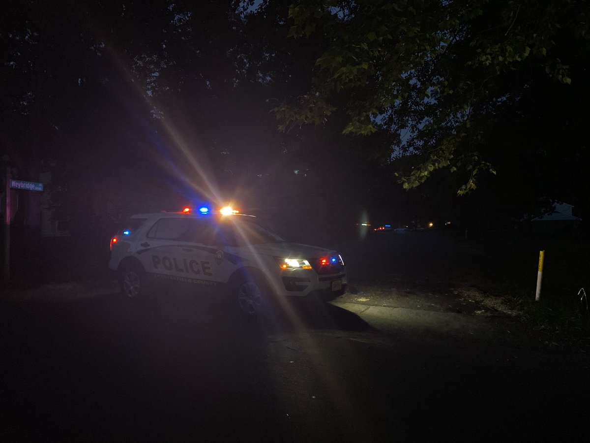 One person is dead and multiple people are hurt after a shooting Friday night on Weybridge Road. Six people were shot. Police is blocking the entrance to the road.