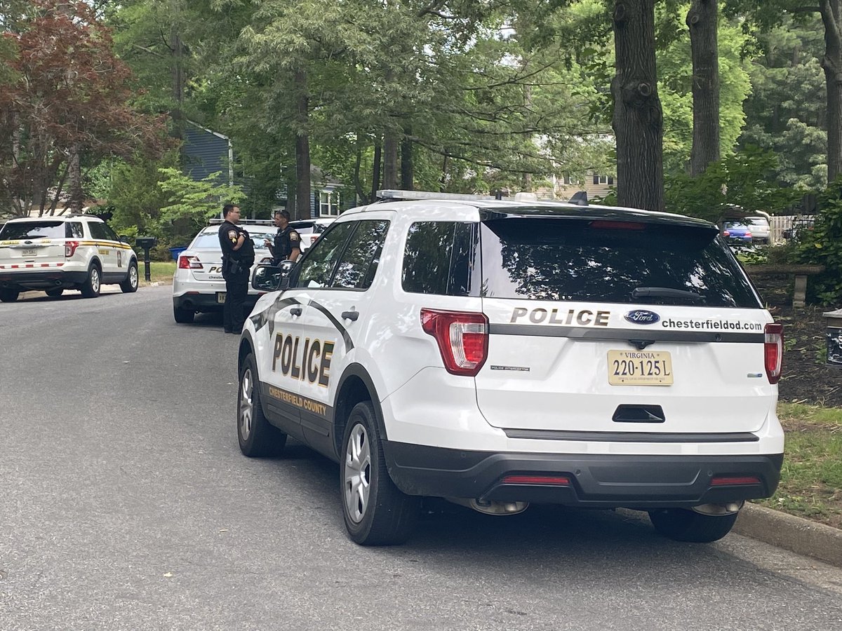 CHESTERFIELD: Police officers are still on the scene of a stabbing that happened overnight along Marbleridge Court.  A police spokesperson tells two men were stabbed - one is doing better, but the other one is still fighting for his life