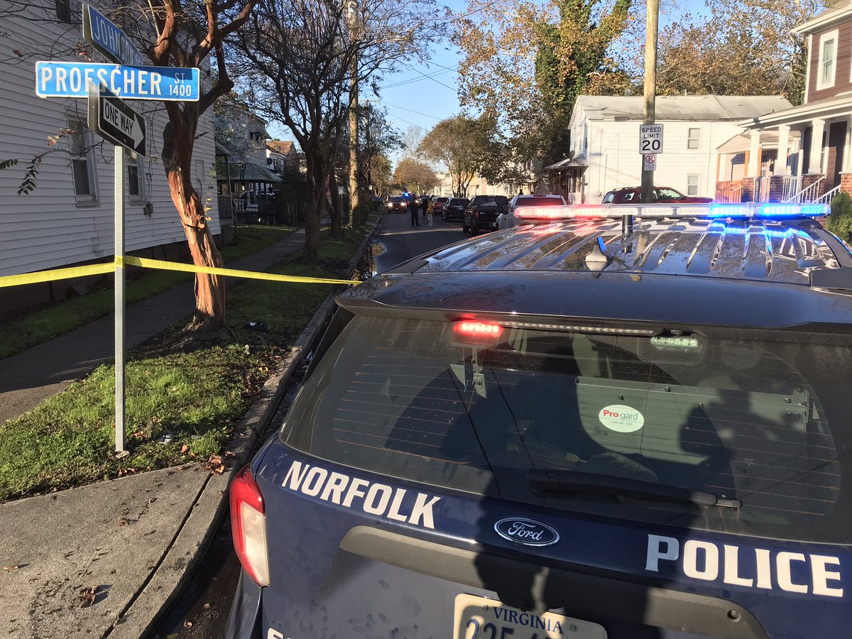 Norfolk Commonwealth's Attorney Ramin Fatehi here for police scene on Johnson Ave. Tells me it's a homicide — city's 60th of the year.  Won't confirm if it's connected to earlier Church St. shooting reported a couple blocks away