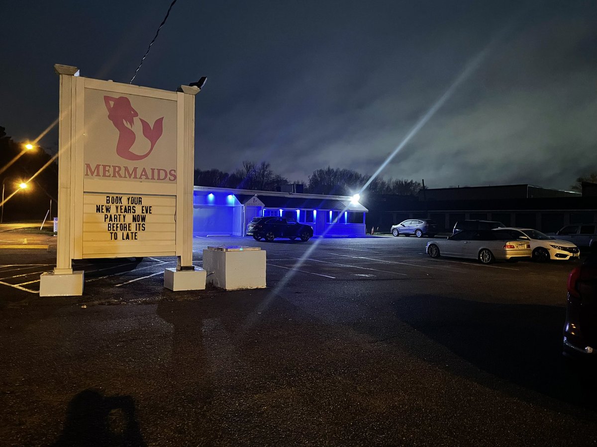 An early morning shooting in Virginia Beach sent a woman to the hospital with non-life threatening injuries.  It happened at the Mermaids Gentlemen's Club on Potters Rd