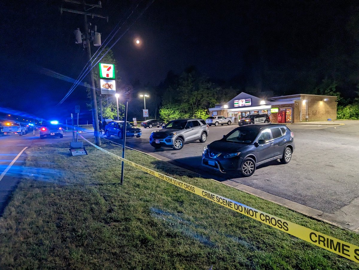 A 20YO 7 Eleven clerk was shot and killed early this morning at the store in the 800 blk of Carolina Rd. in @CityofSuffolk. @SuffolkVaPD say this was NOT a robbery. Two unknown suspects entered the store and immediately started shooting after 12:30a