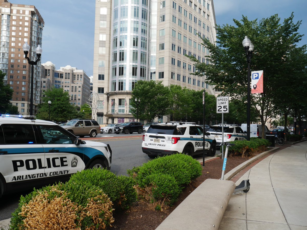 Arlington County Police were called out to the Ballston Target on N Glebe Rd for a shoplifting. The suspect fled on foot from police, leading to a struggle between an officer and the suspect at 700 N Vernon St. 