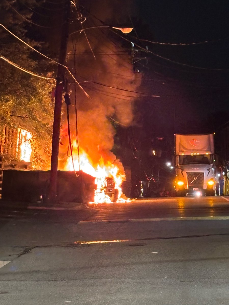 The alley behind Foxchase, between N. Jordan St. and Duke St., is currently closed due to a fire. Alexandria Fire Department is on scene. Please avoid the area and allow crews room to work